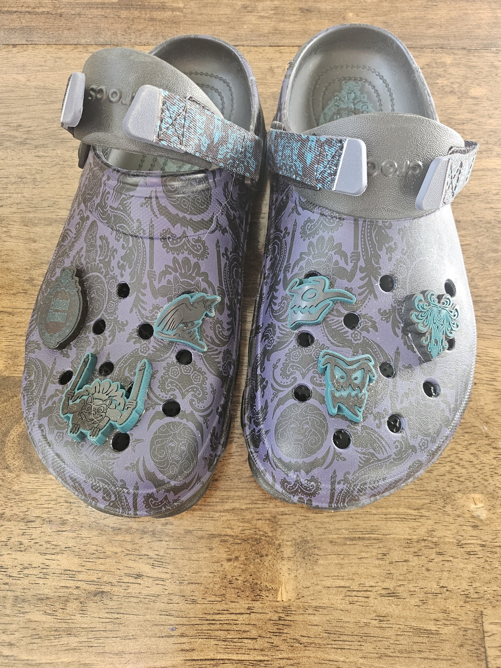 Adult mens 12 Haunted Mansion Crocs